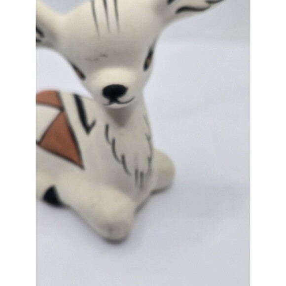 S. Zuni Isleta Pueblo New Mexico Fawn Deer Figurine 4" Tall - Picture 2 of 10